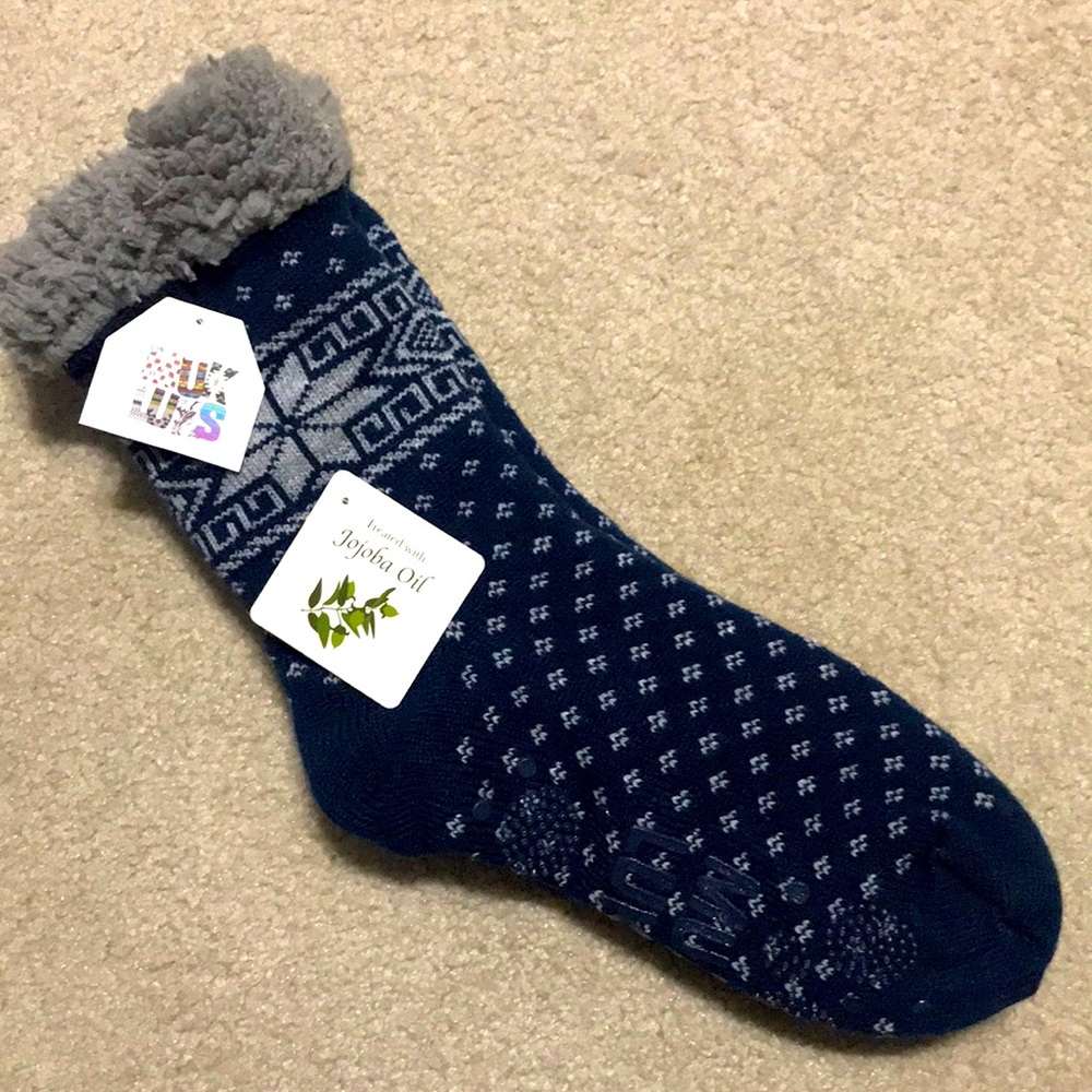 Blue and gray women’s cabin socks